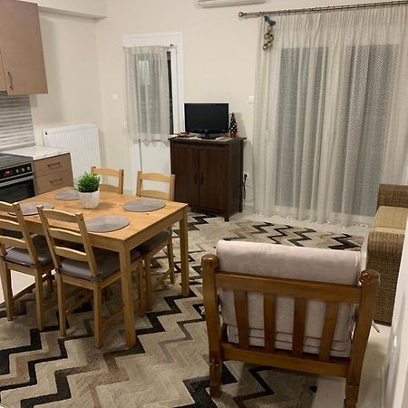 Renovated Apartment In The Center Of Larisa Ngoại thất bức ảnh