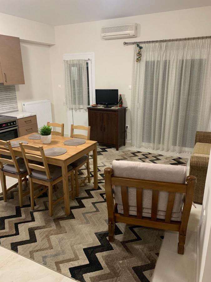 Renovated Apartment In The Center Of Larisa Ngoại thất bức ảnh